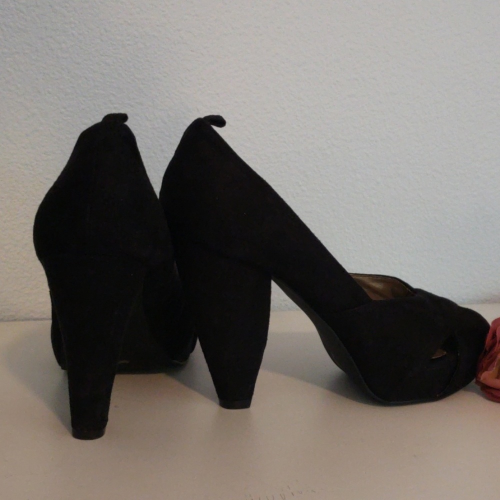 Black heals!!